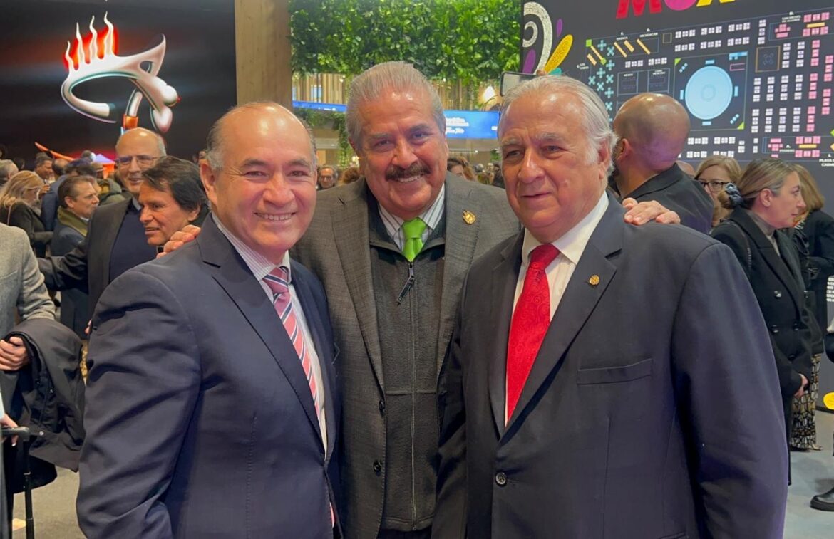 Alcalde Enrique Galindo inaugura stand mexicano y presenta las Ciudades Patrimonio Mundial de nuestro país en Feria de Turismo