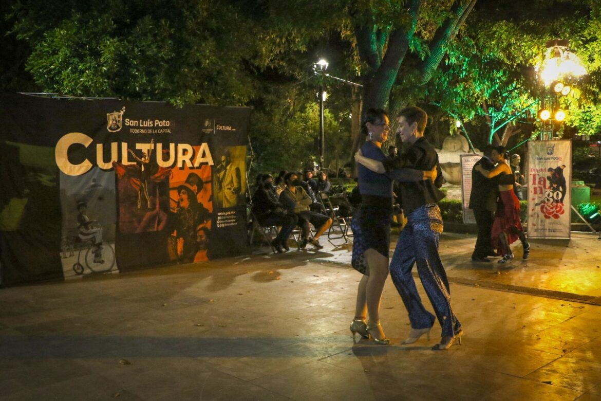 Arrancaron con éxito Sábado de Tango, Domingo de Jardín del Arte y de Danzón en Tequis