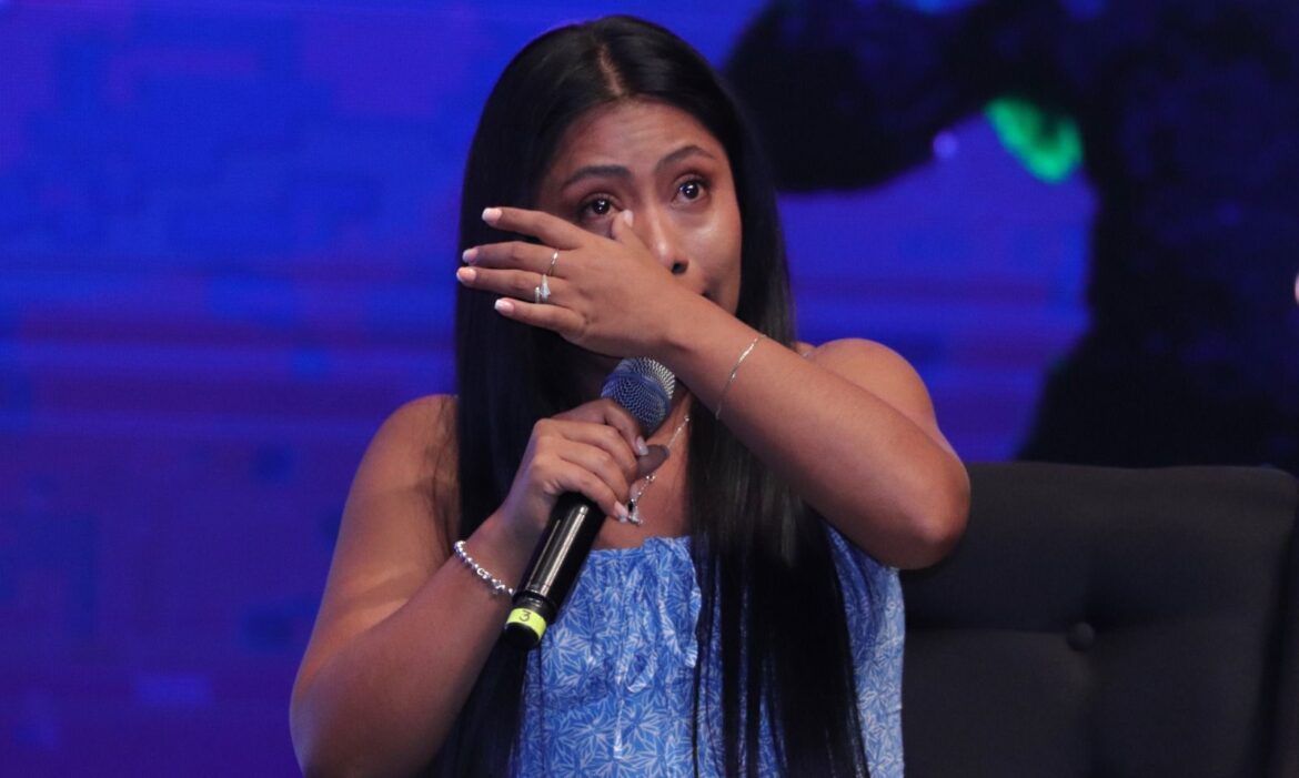 En una emotiva plática, Yalitza Aparicio alienta a las mujeres potosinas a que se escuchen a sí mismas y las inspira a crecer