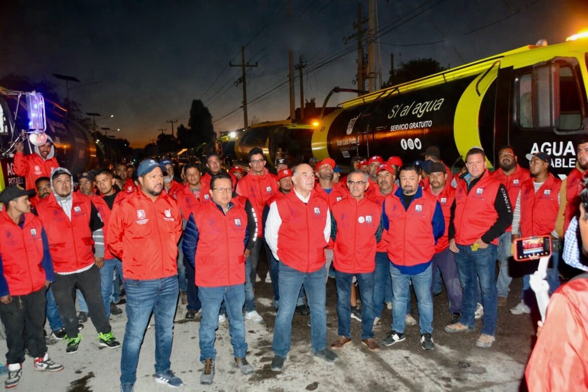 Alcalde Galindo encabeza el arranque de la ardua jornada de distribución de agua