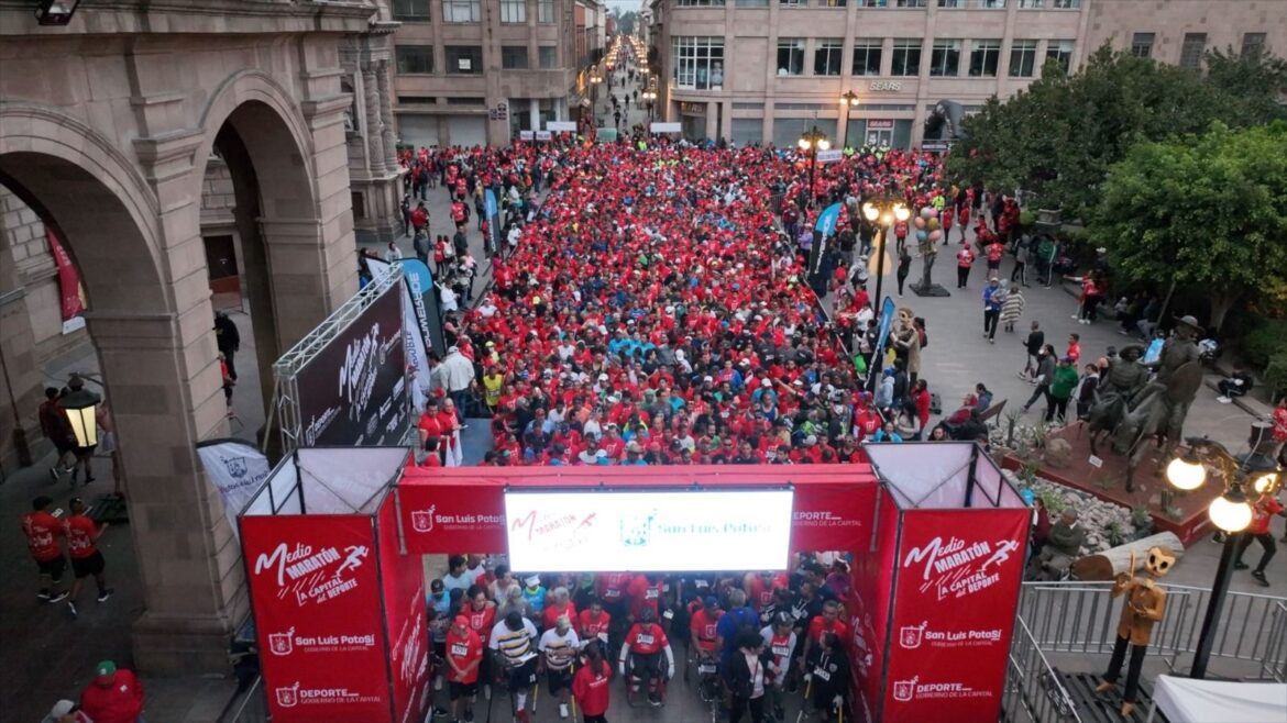 Más de 7 mil atletas recorren San Luis Capital en el Segundo Medio Maratón La Capital del Deporte