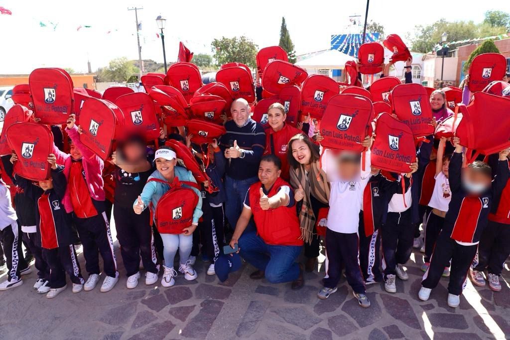 Alcalde Enrique Galindo supervisa la rehabilitación integral de calle 1, en La Pila