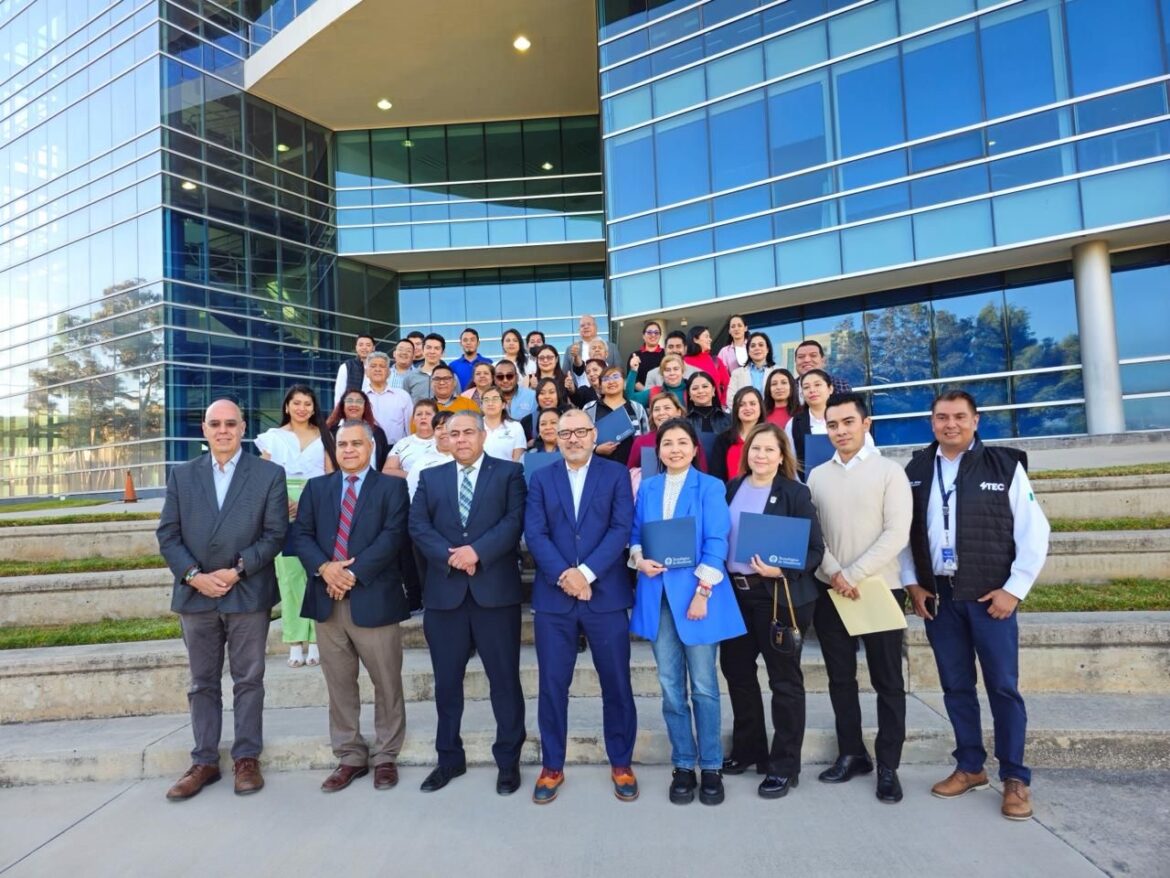 Sistema Educativo Municipal capacita docentes para formar emprendedores, en beneficio de más de 800 estudiantes