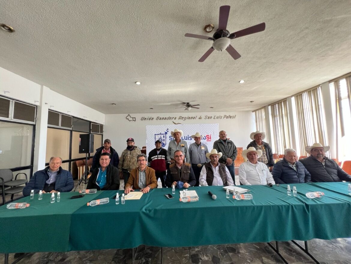 Ayuntamiento de SLP beneficia a ganaderos de la zona rural no delegacional y delegacional del municipio