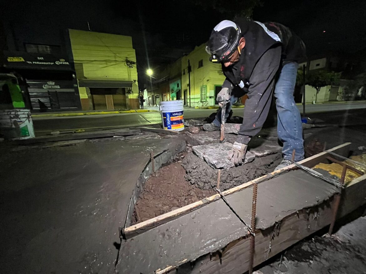 Gobierno de la Capital acondiciona rampa para personas con discapacidad en Eje Vial