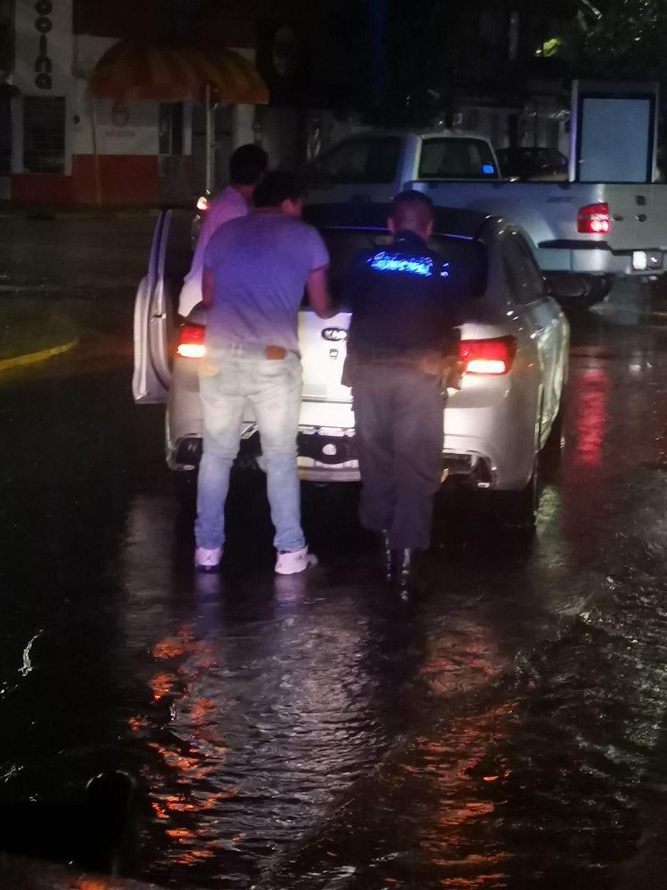 Sistema Municipal de Protección Civil atiende reportes ciudadanos ante las lluvias