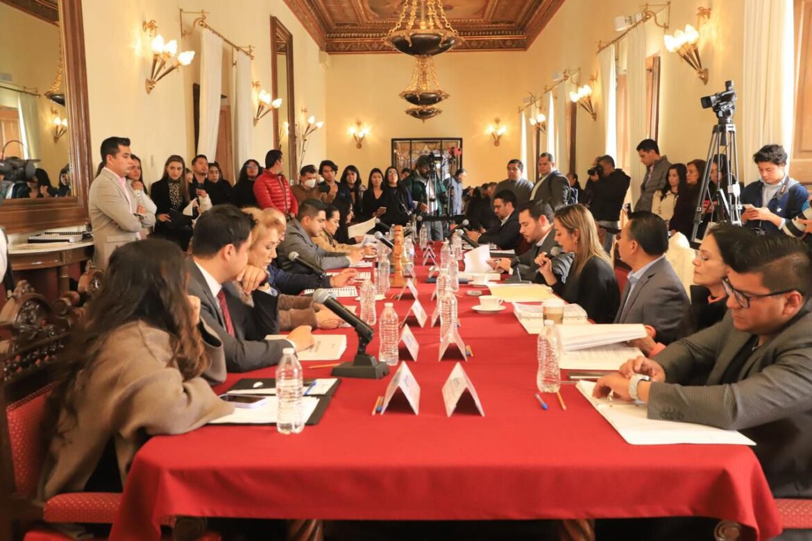 Voto de confianza al Alcalde Galindo, Cabildo aprueba Presupuesto de Egresos 2025