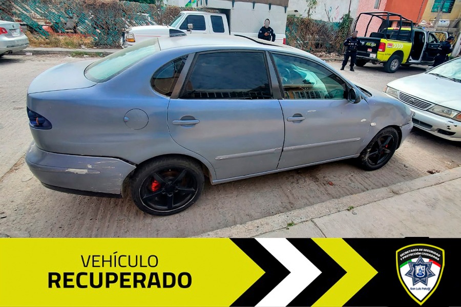 En diferentes acciones, oficiales de Guardia Municipal localizan cuatro vehículos con reporte de robo vigente