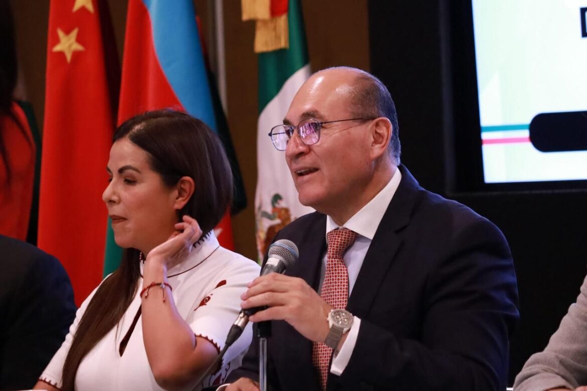 Encabeza Enrique Galindo Encuentro Internacional de Ciudades Patrimonio Mundial, en la Cámara de Diputados Federal