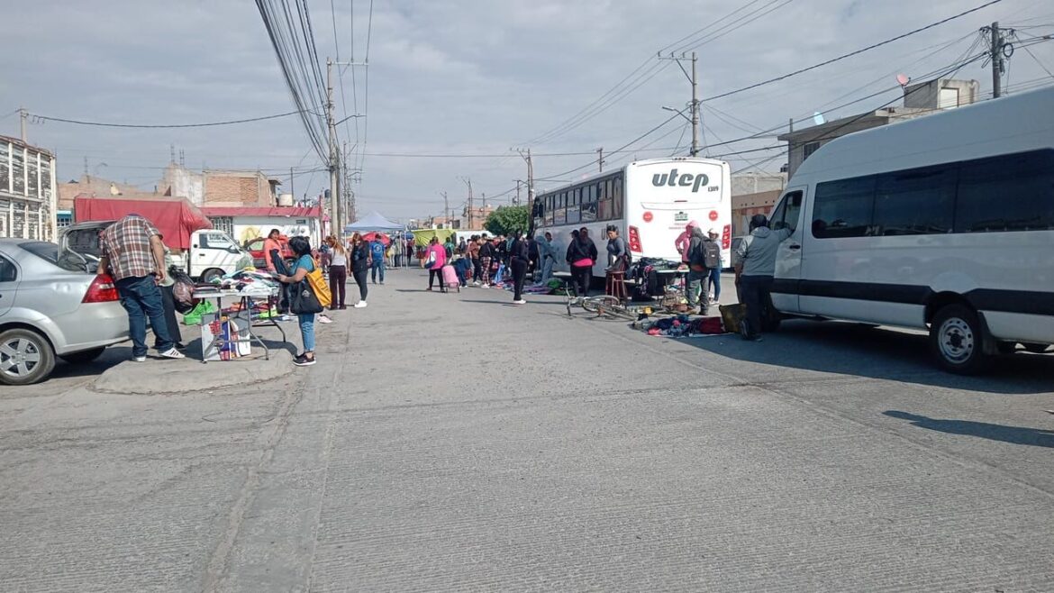 Interviene Gobierno Municipal en tianguis, para mantener el orden en la actividad comercial