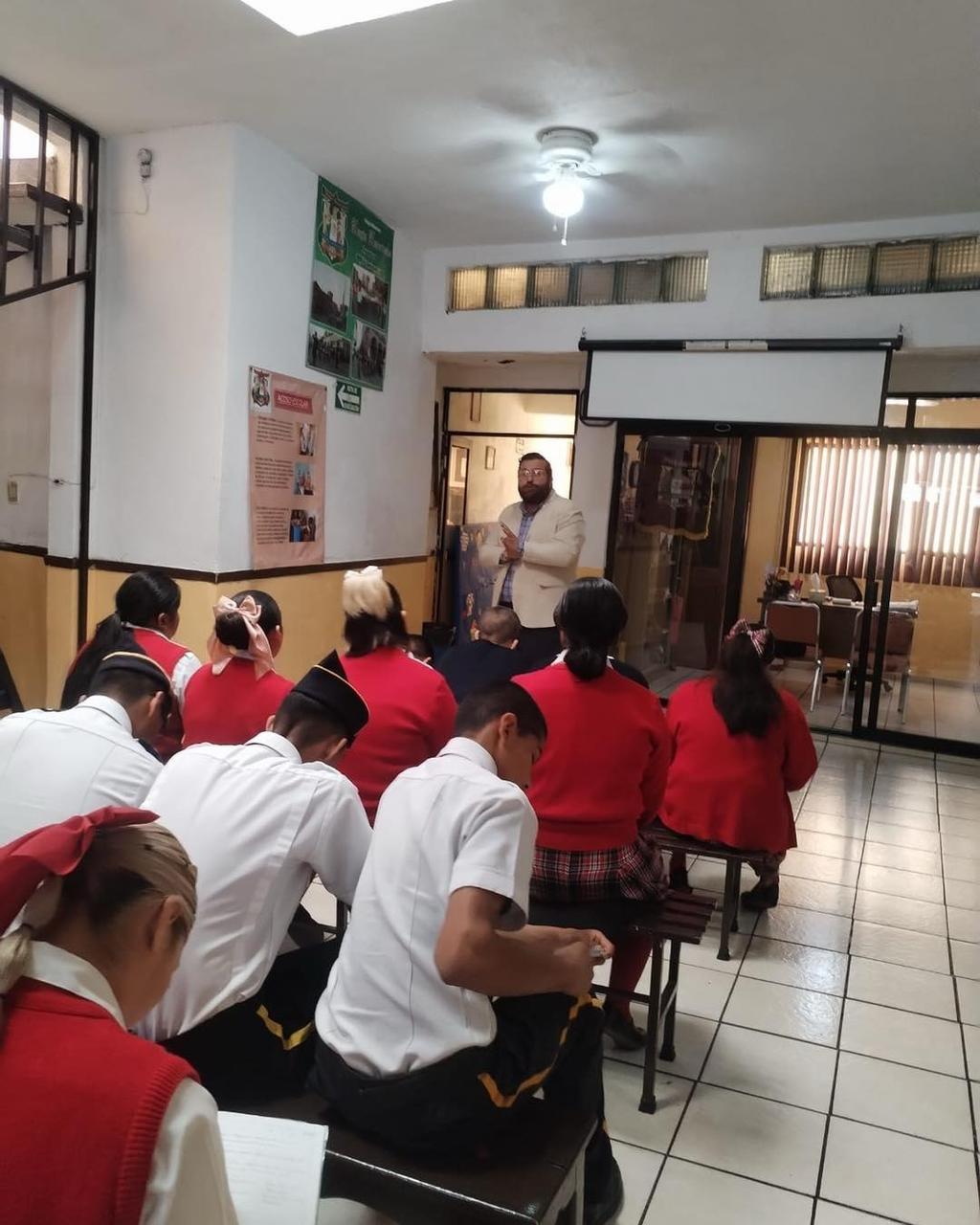 Sensibilización y concientización ambiental del Ayuntamiento de SLP llega a más estudiantes