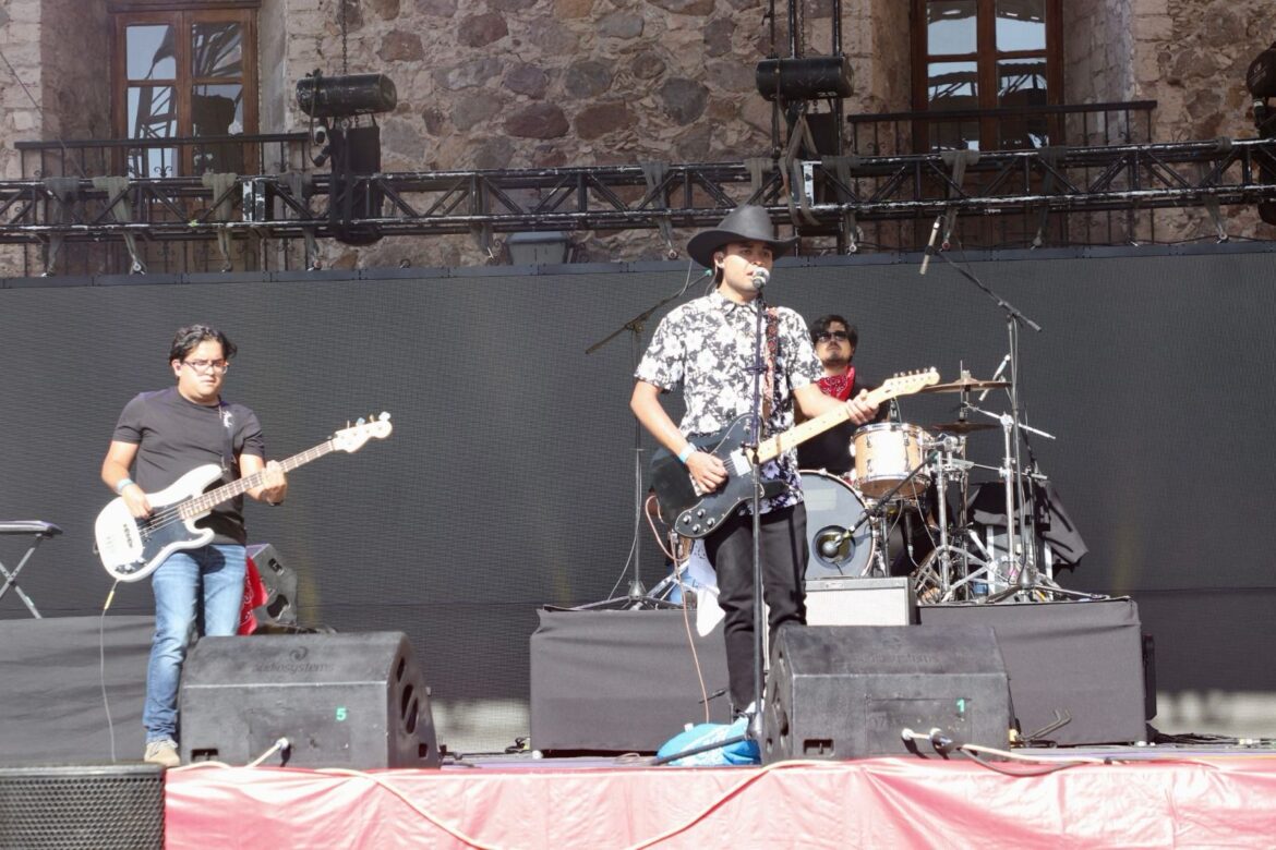 Exitosa presentación del Catálogo de Artistas Potosinos en el marco del Festival Internacional San Luis en Primavera