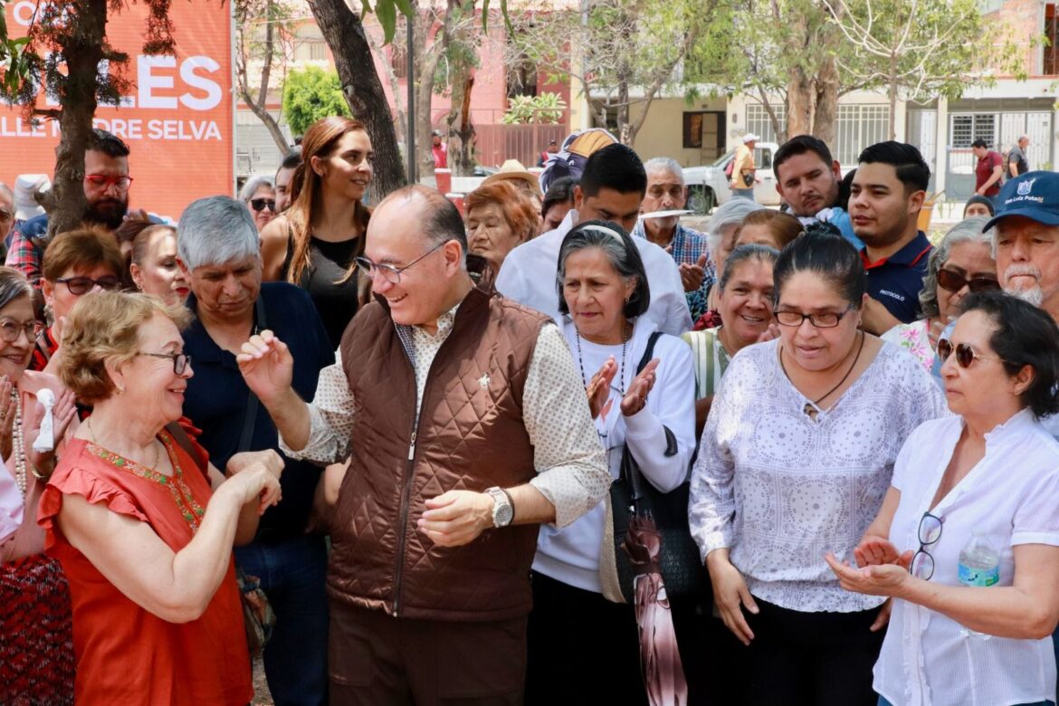 Regeneración integral de vialidades, entrega Alcalde Galindo