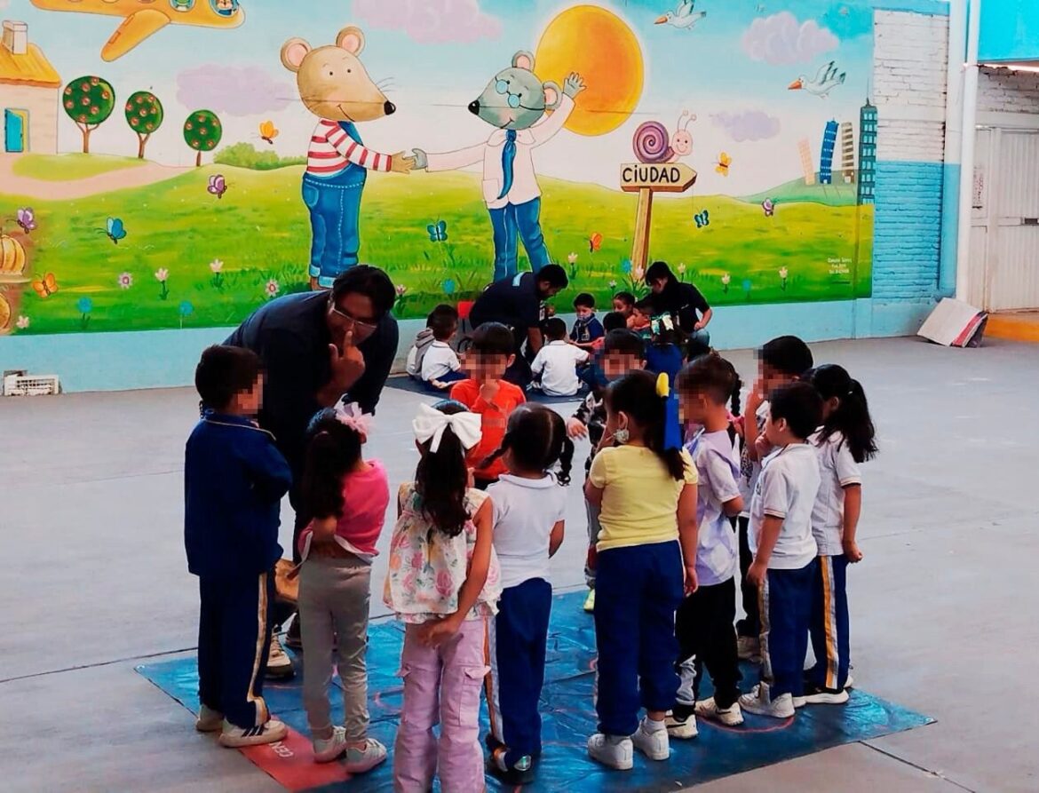 Invitan a planteles a sumarse a las actividades lúdicas de la Biblioteca Móvil y el Aprendimóvil