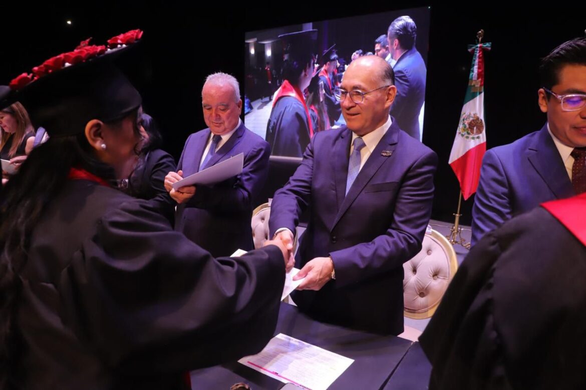 Educación pública, motor de transformación social en San Luis Capital: Enrique Galindo