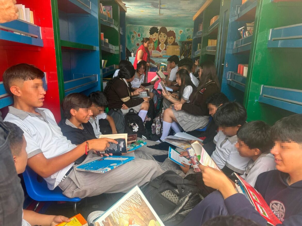 Más de 500 personas atendidas con actividades gratuitas del Aprendimóvil y la Biblioteca itinerante municipal