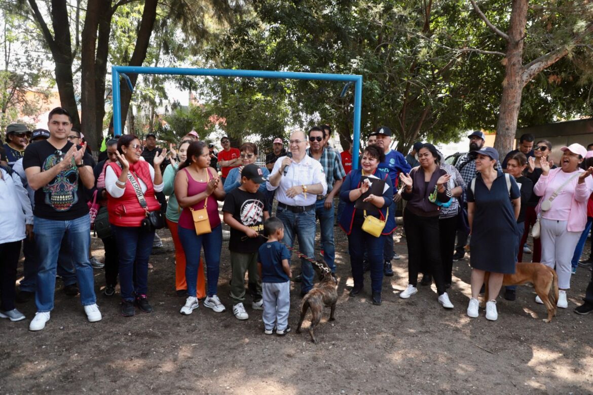 Gobierno de la Capital atiende directamente a las y los vecinos de Prados Satélite