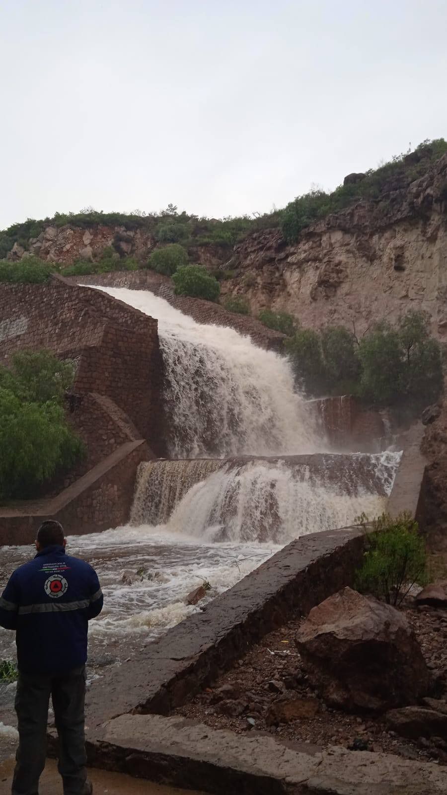 Redobla vigilancia Gobierno Capitalino en presas y bajadas de agua ante desfogues controlados