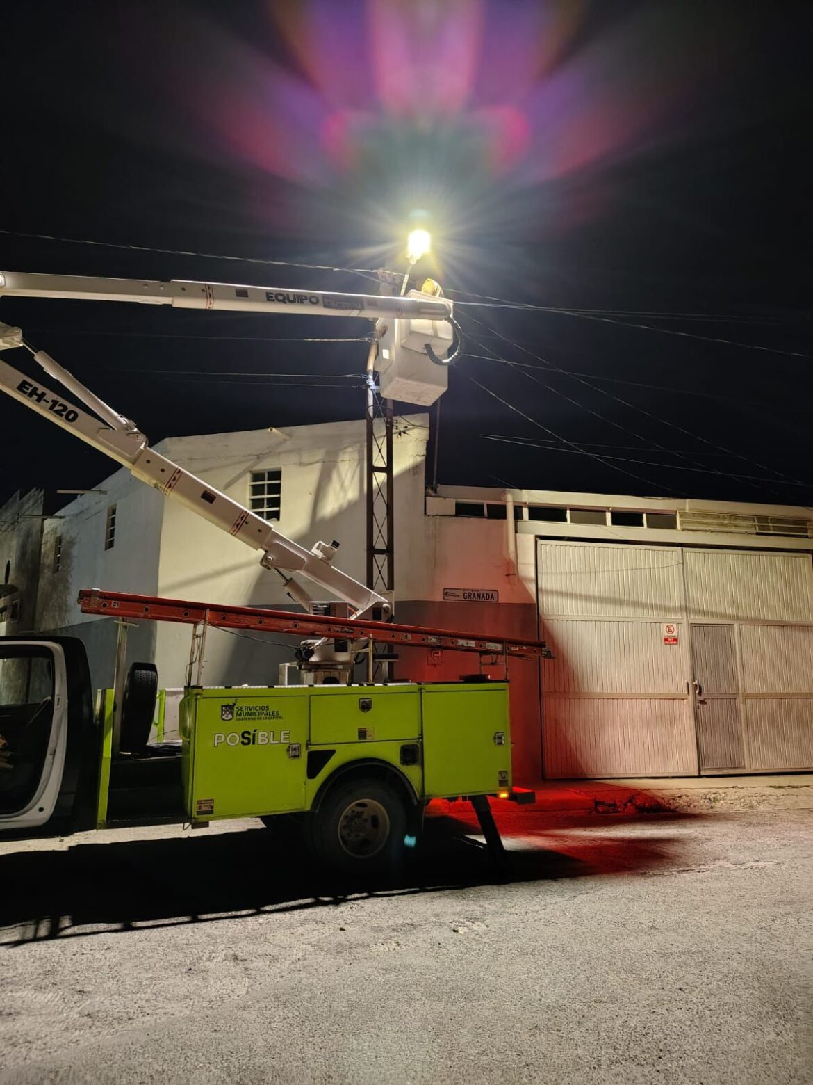 Gobierno de la Capital restablece alumbrado público en Españita y El Saucito tras fallas eléctricas