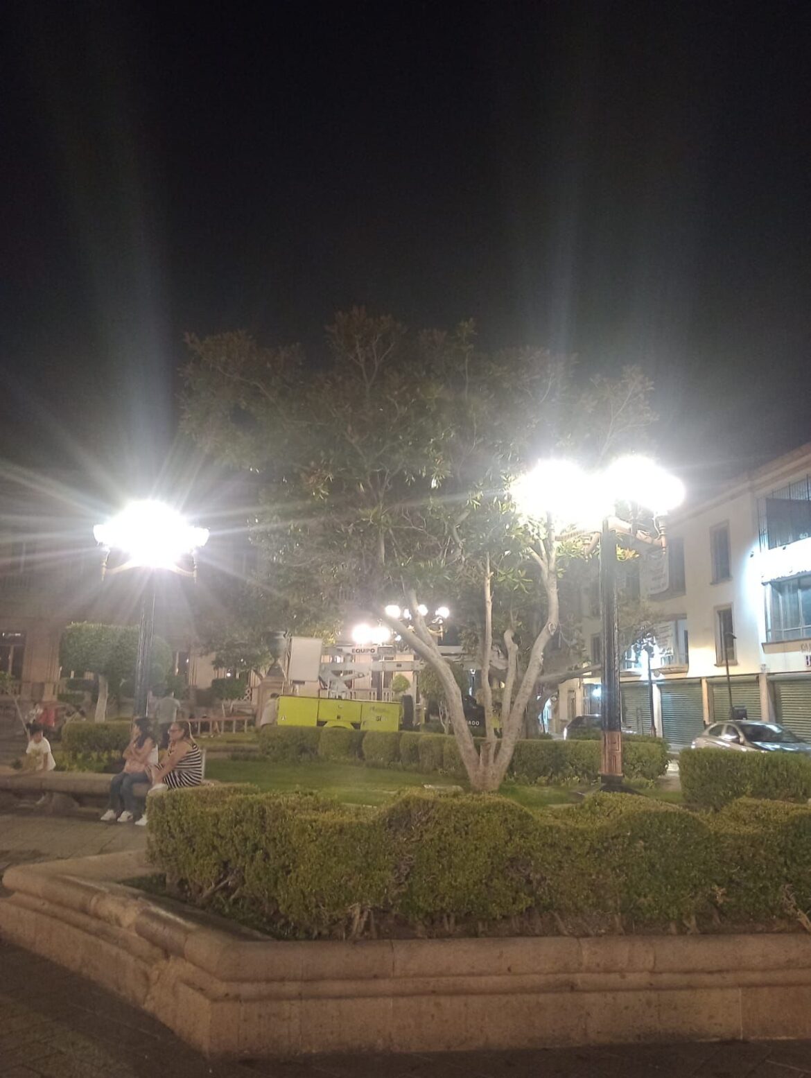 Gobierno de la Capital restablece alumbrado público en diversas zonas de la ciudad