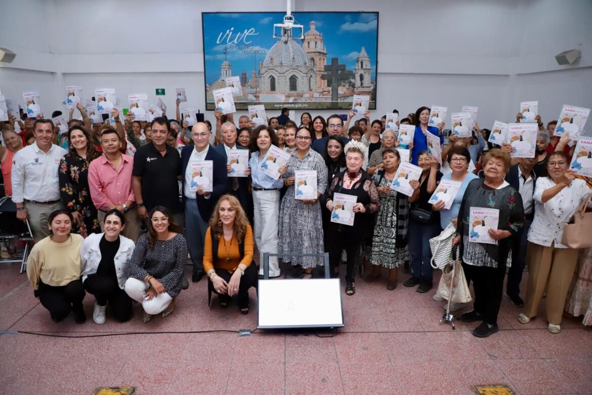 Lanza DIF Capitalino cuadernos para cuidar la salud mental de adultos mayores