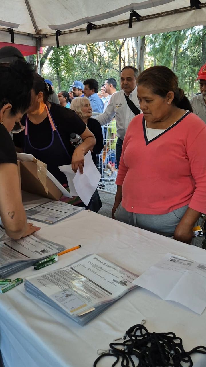 Se entregan de credenciales del programa “Impulsando mi Tianguis”