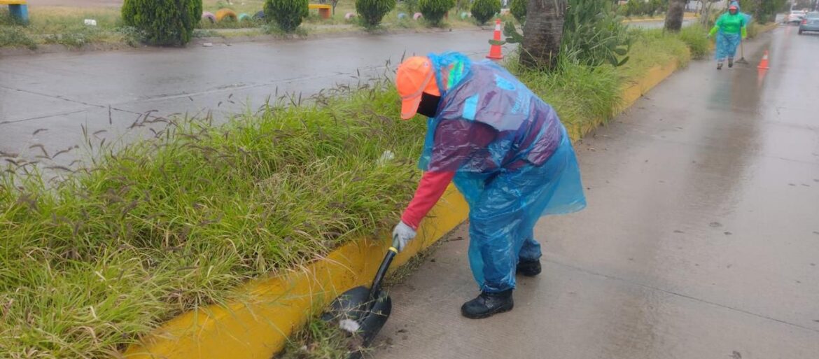 Gobierno de la Capital refuerza limpieza en fraccionamientos tras recientes lluvias