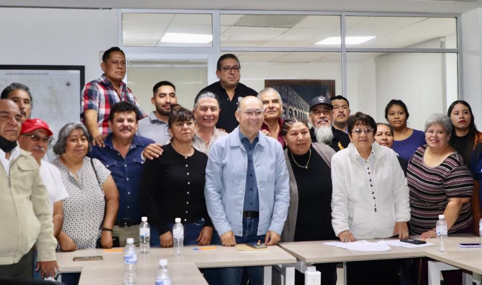 Acuerda Alcalde, Enrique Galindo con tianguistas modernización y profesionalización de los mercados sobre ruedas