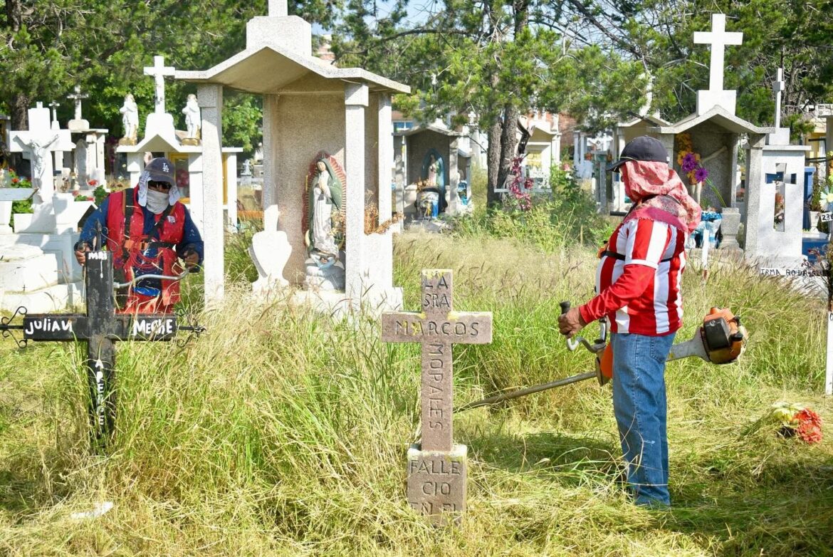 Gobierno de la Capital mantiene limpio y digno el Cementerio Españita