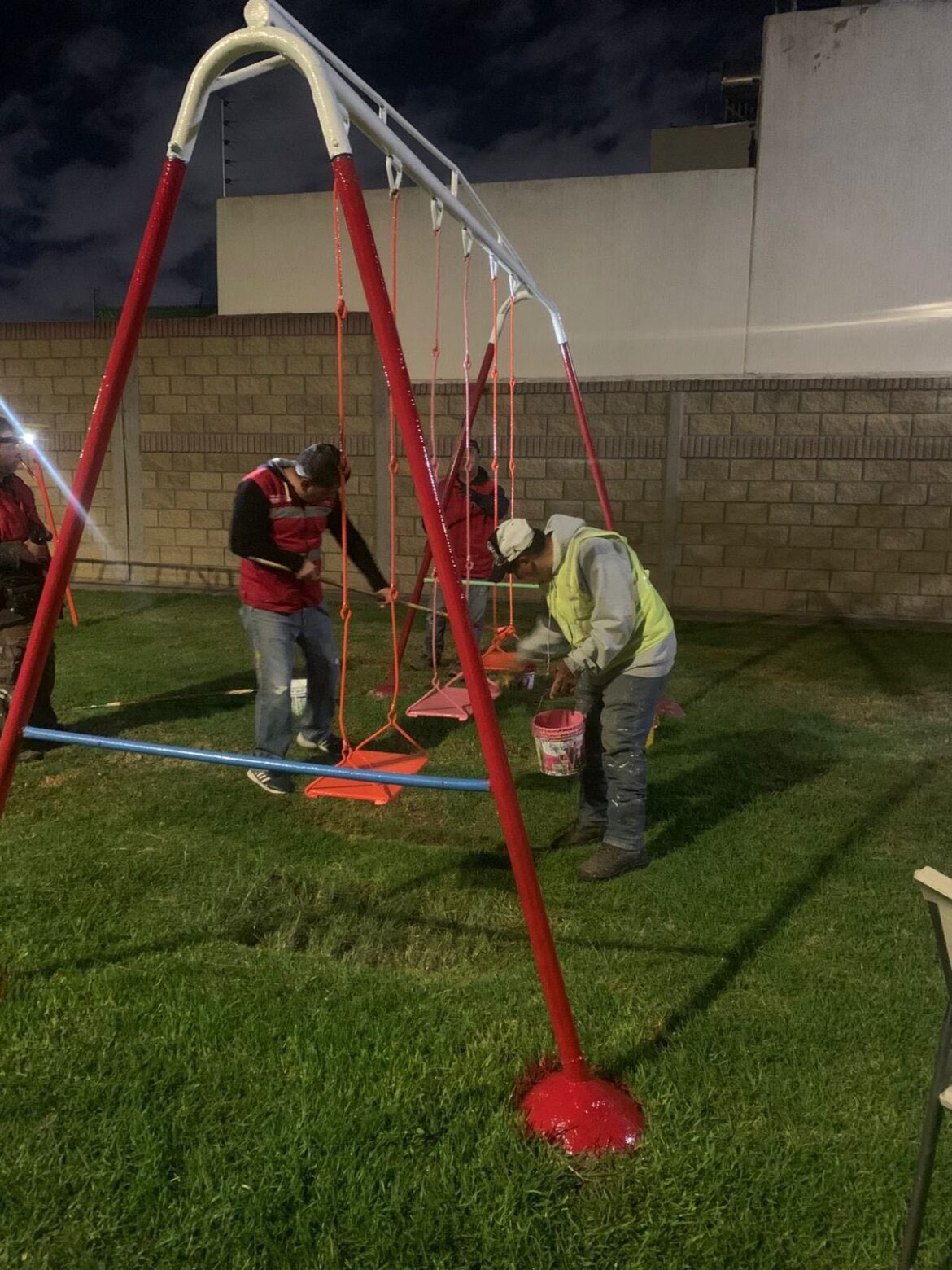 Con trabajos nocturnos, Gobierno de la Capital mejora la imagen de San Luis Potosí