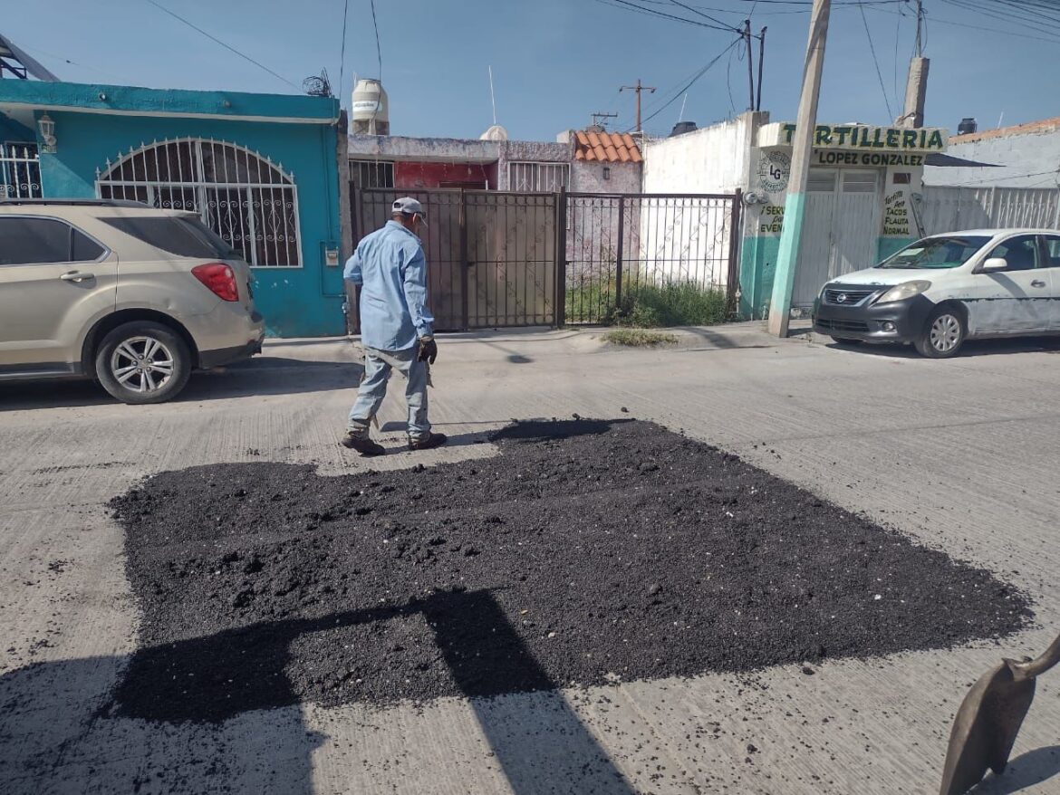 Gobierno de la Capital bachea colonias Satélite, Saucito, Popular y muchas otras, con el programa Por Buen Camino