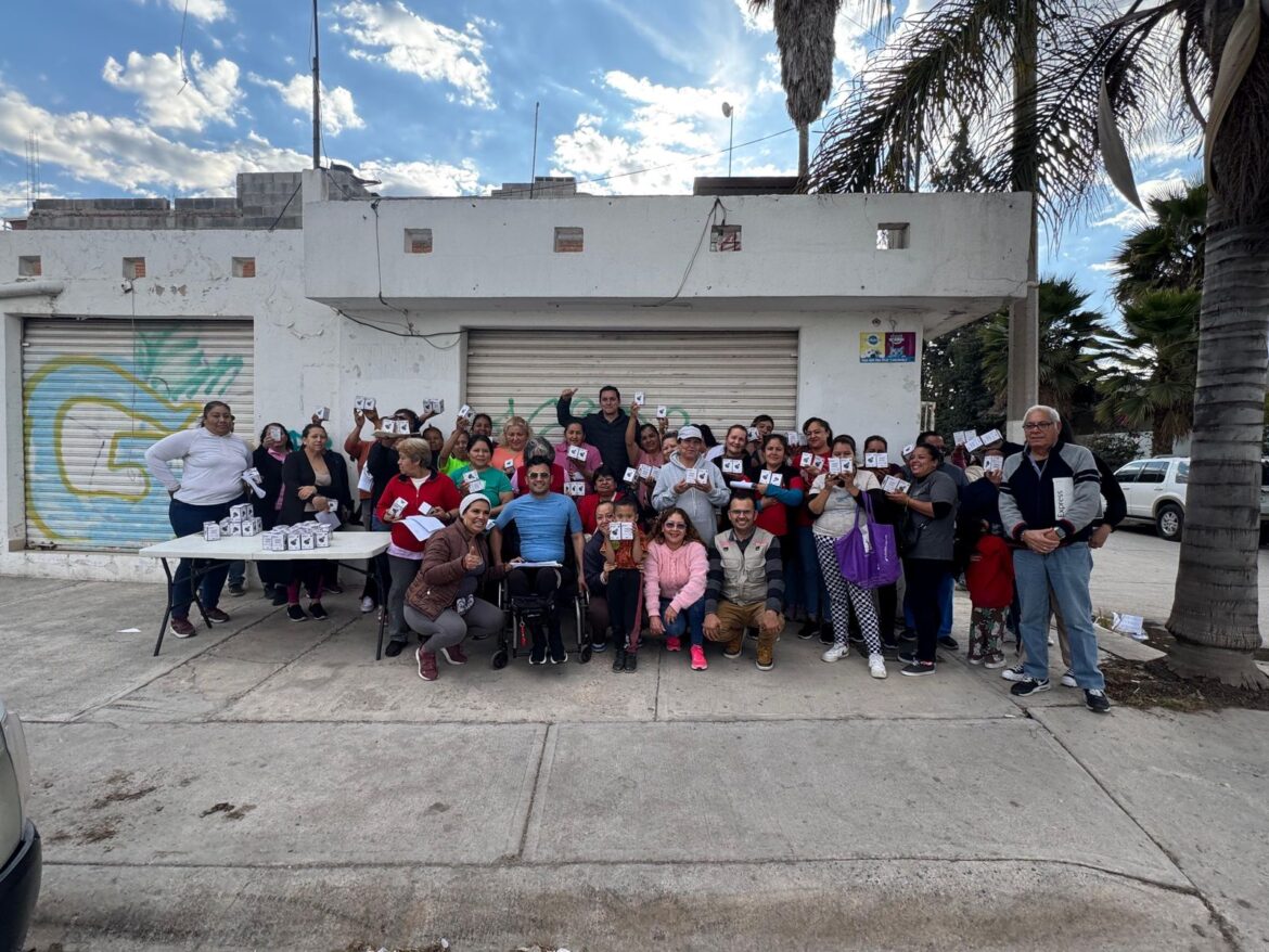Gobierno Municipal impulsa la cultura del cuidado del agua con más de 969 kits entregados en colonias de San Luis Potosí