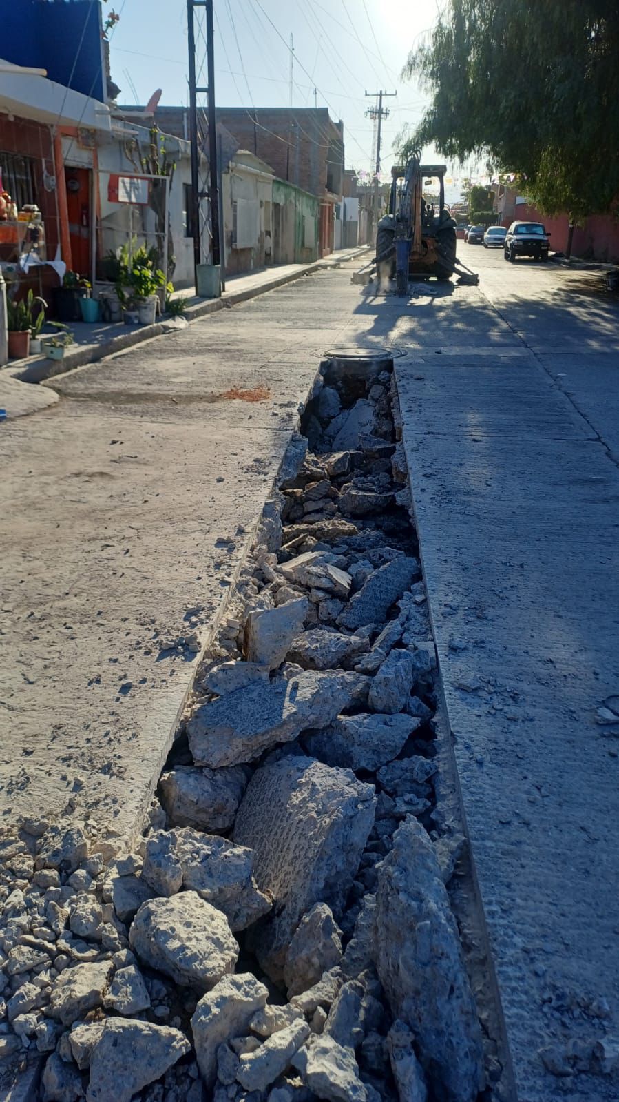 Interapas da respuesta a vecinos con obra de drenaje en El Saucito