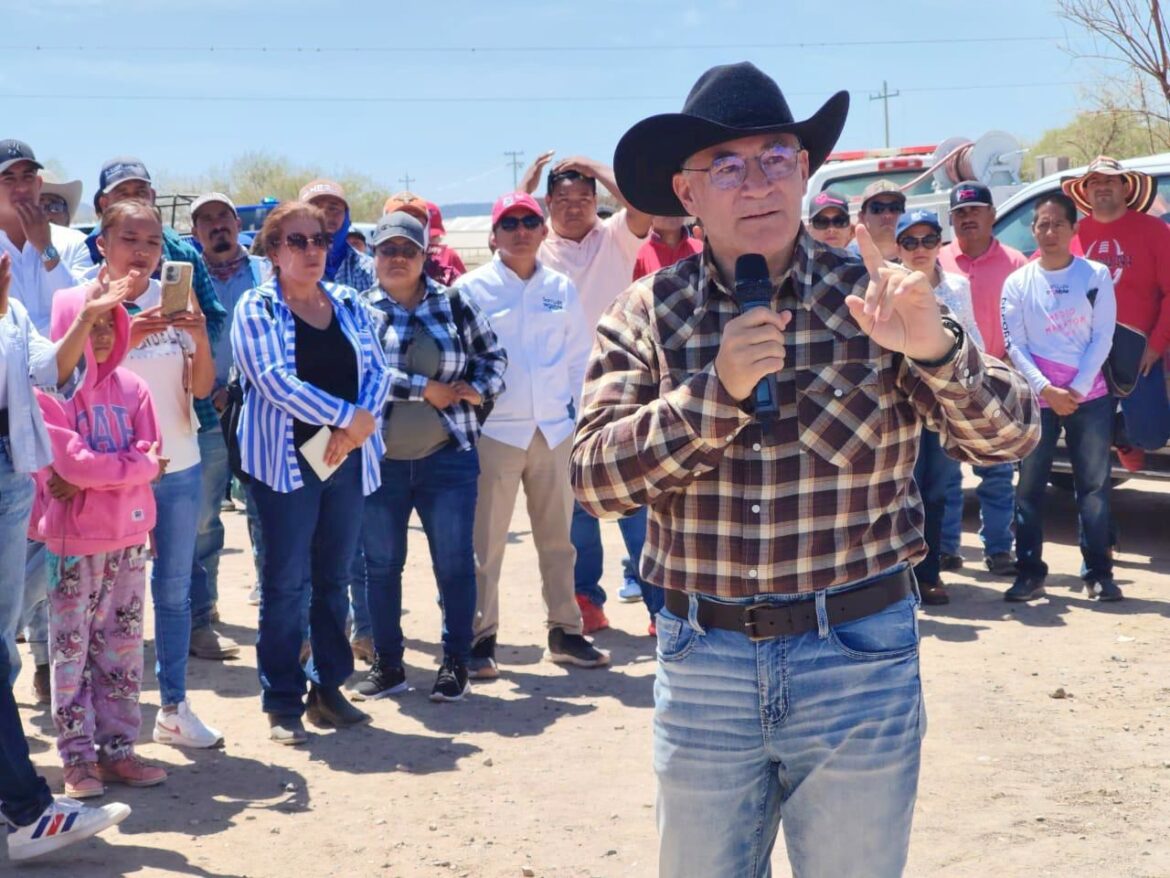 Galindo lleva beneficios al campo en Bocas y ayuda social a sus habitantes